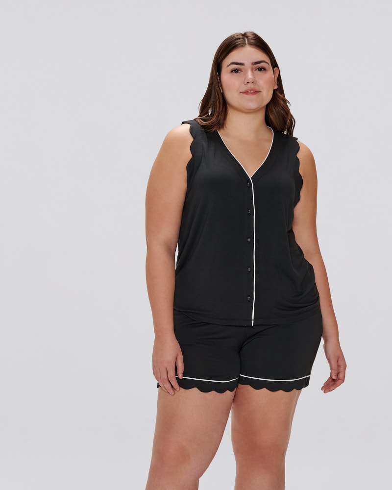 Front of a model wearing a size XL Julie Scallop Sleeveless Sleep Shirt in Black by Cotidié. | dia_product_style_image_id:299302